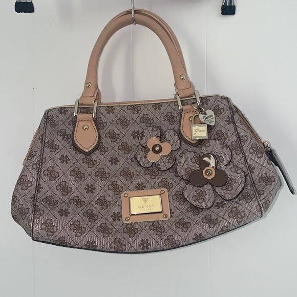 guess flower purse